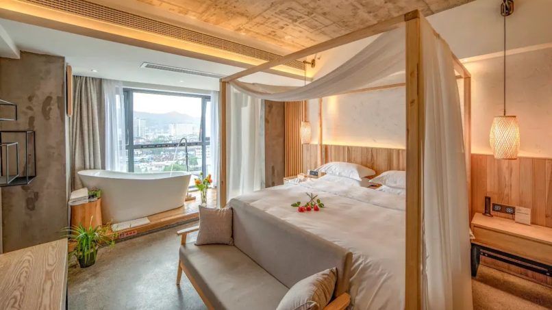 zhangjiajie guide things to do when to go Zhangjiajie Downtown hotels