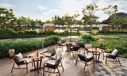 Old Town, Modern Luxury: The Glam Juxtaposition of a Stay at Hoiana
