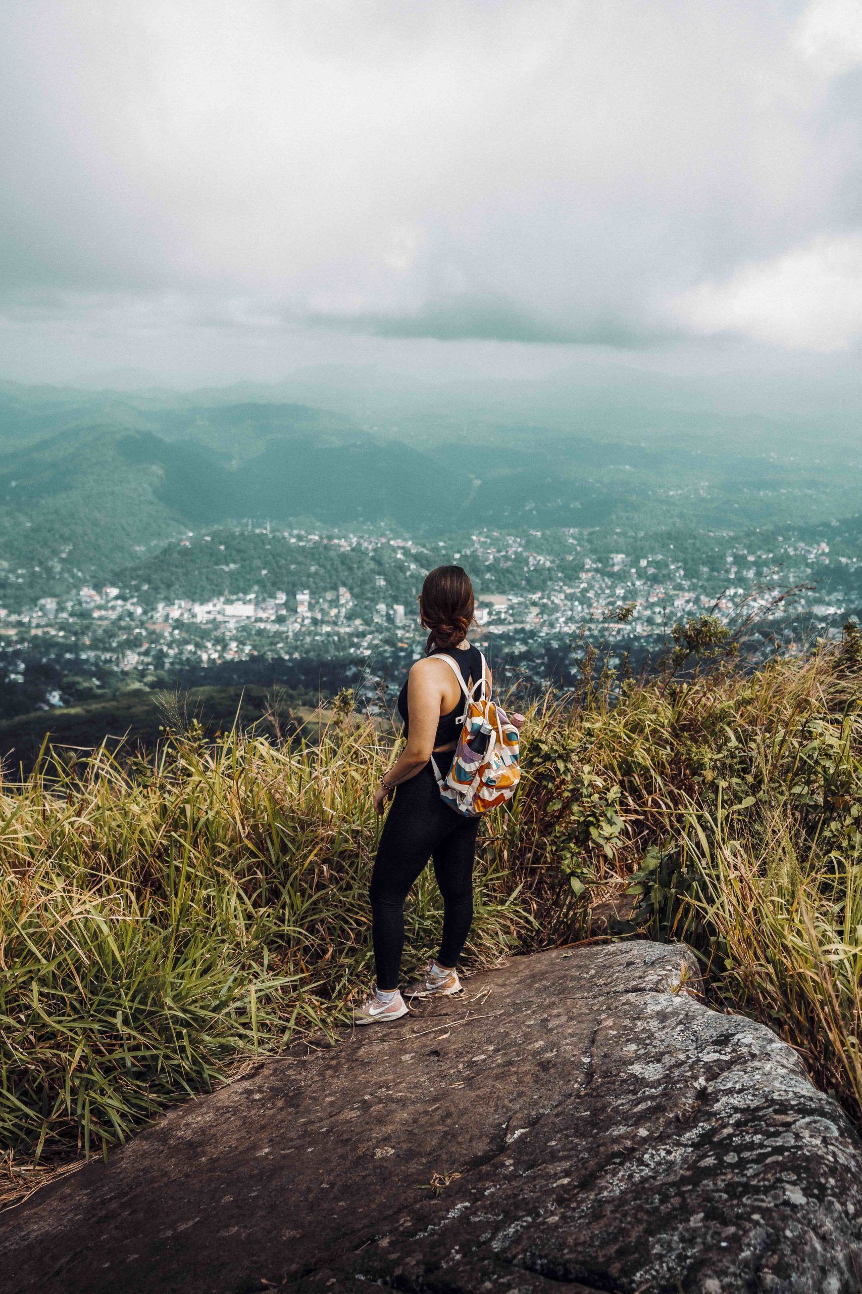 The trek to Hanthana