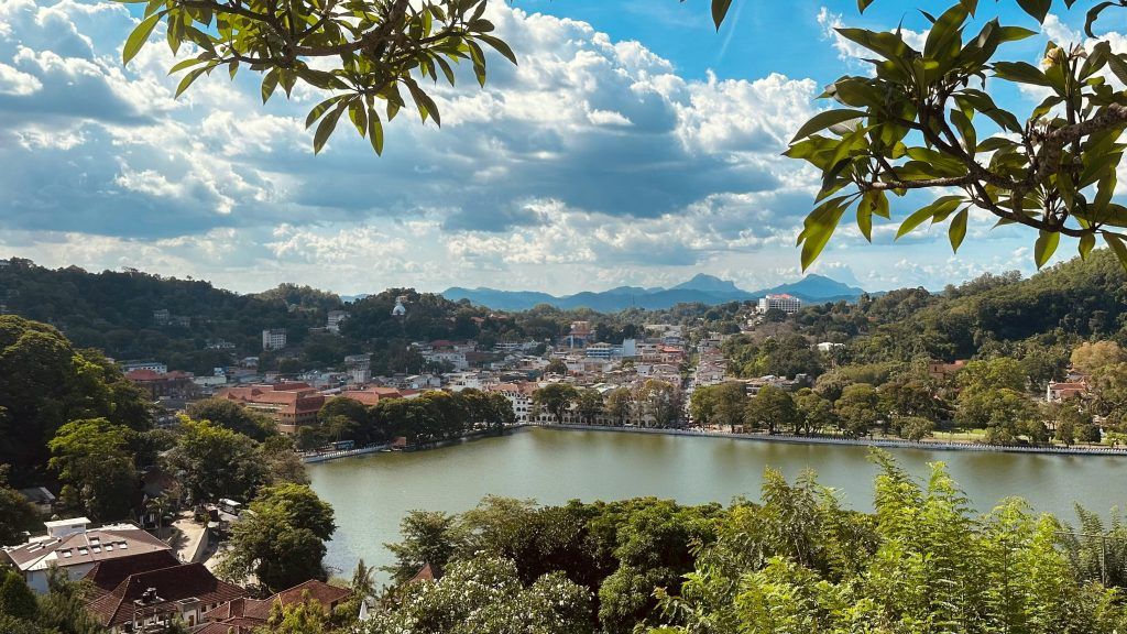 Kandy Lake