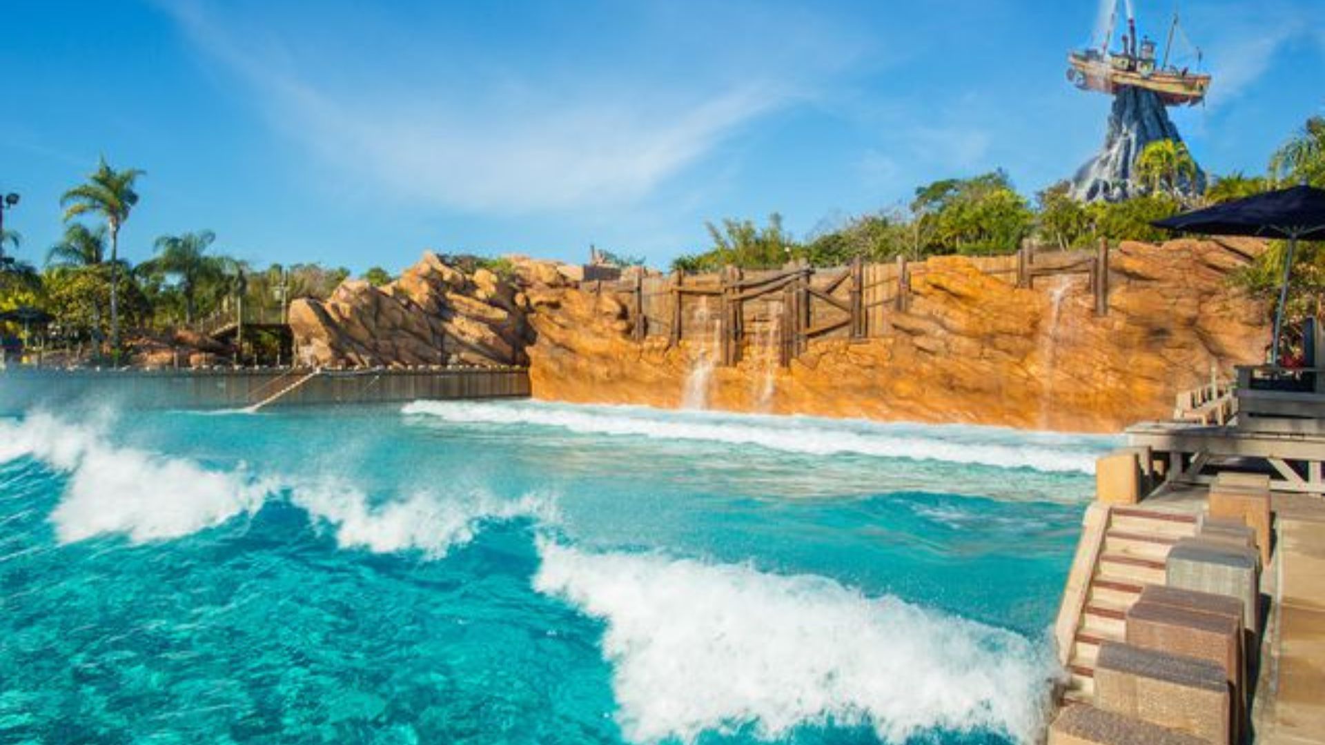 Surf pool