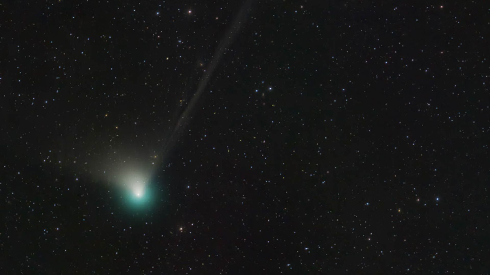 A Rare Green Comet Is Approaching Earth First Time In 50,000 Years