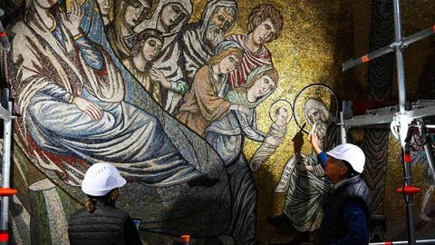 This Famous Monument In Florence Is Undergoing A Renovation And It's Open To Visitors