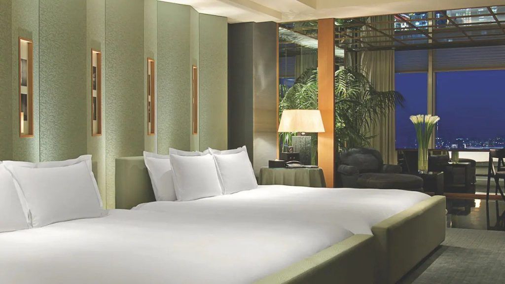 Las Vegas Rooms and Suites | Standard Rooms, 1 King Bed