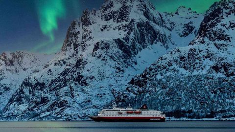 The Cruise Line And Airline To Choose For Eco-Friendly Travel