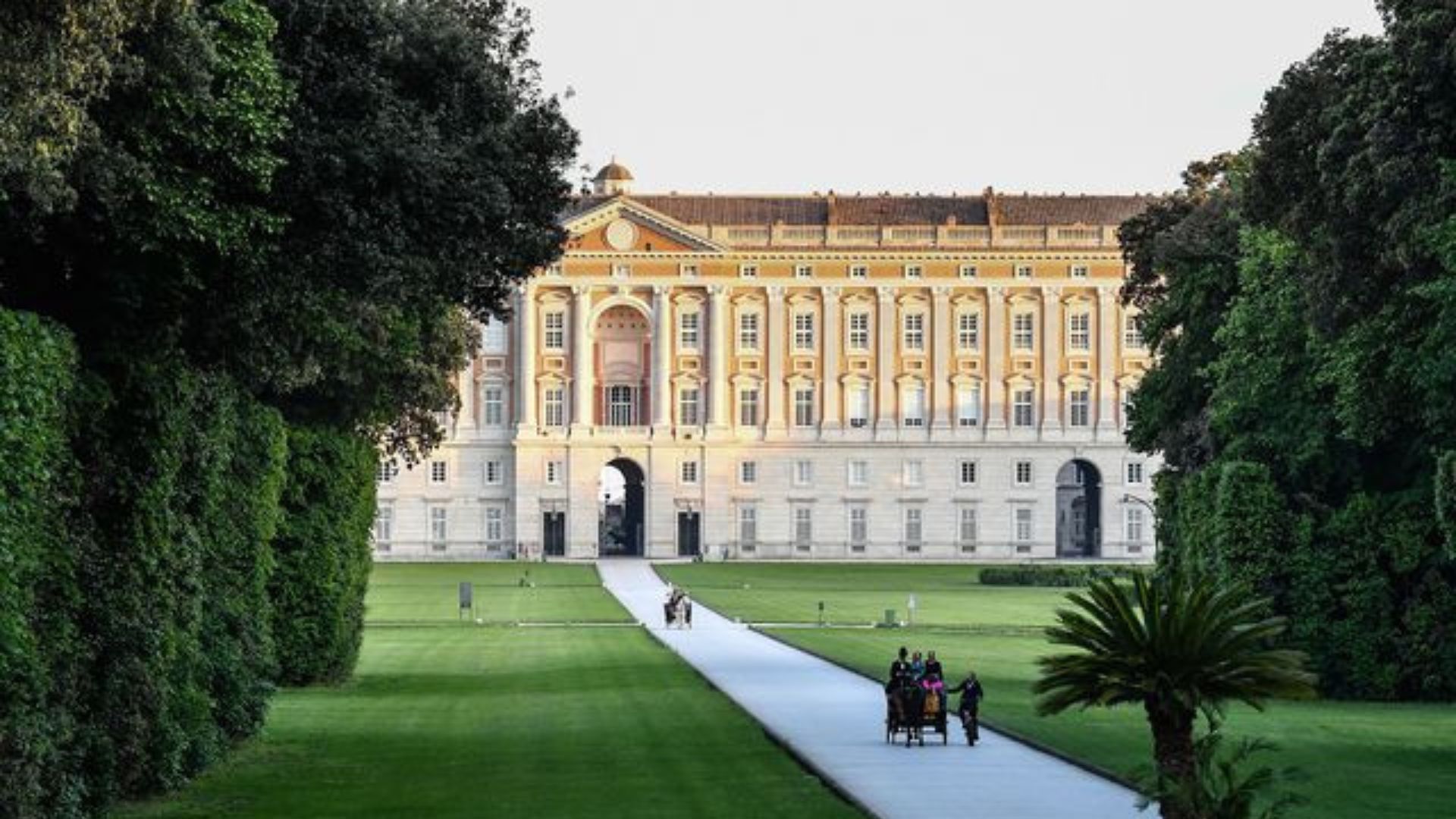 Caserta, Italy, Has The World's Best Pizza And An Amazing Palace