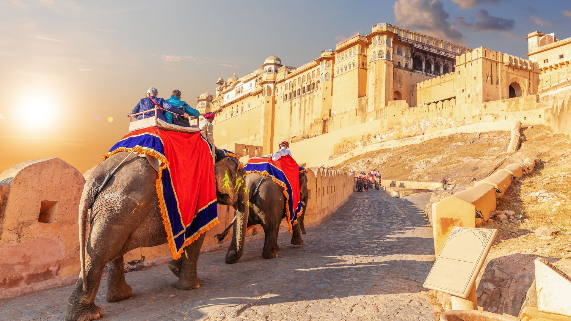 Jaisalmer Vs Jaipur - Choosing Golden City Vs Pink City For A Trip 2024