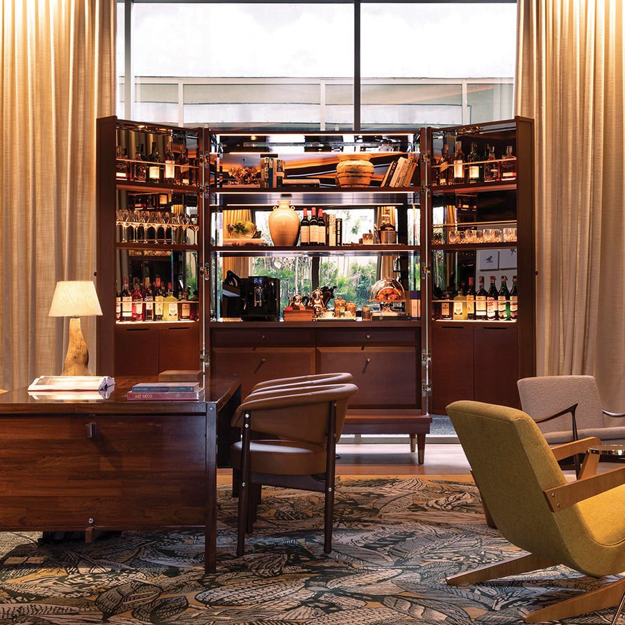 Stay Bar Luxury Hotels, Homestays, Resorts & Where To Stay In Singapore & Abroad ...