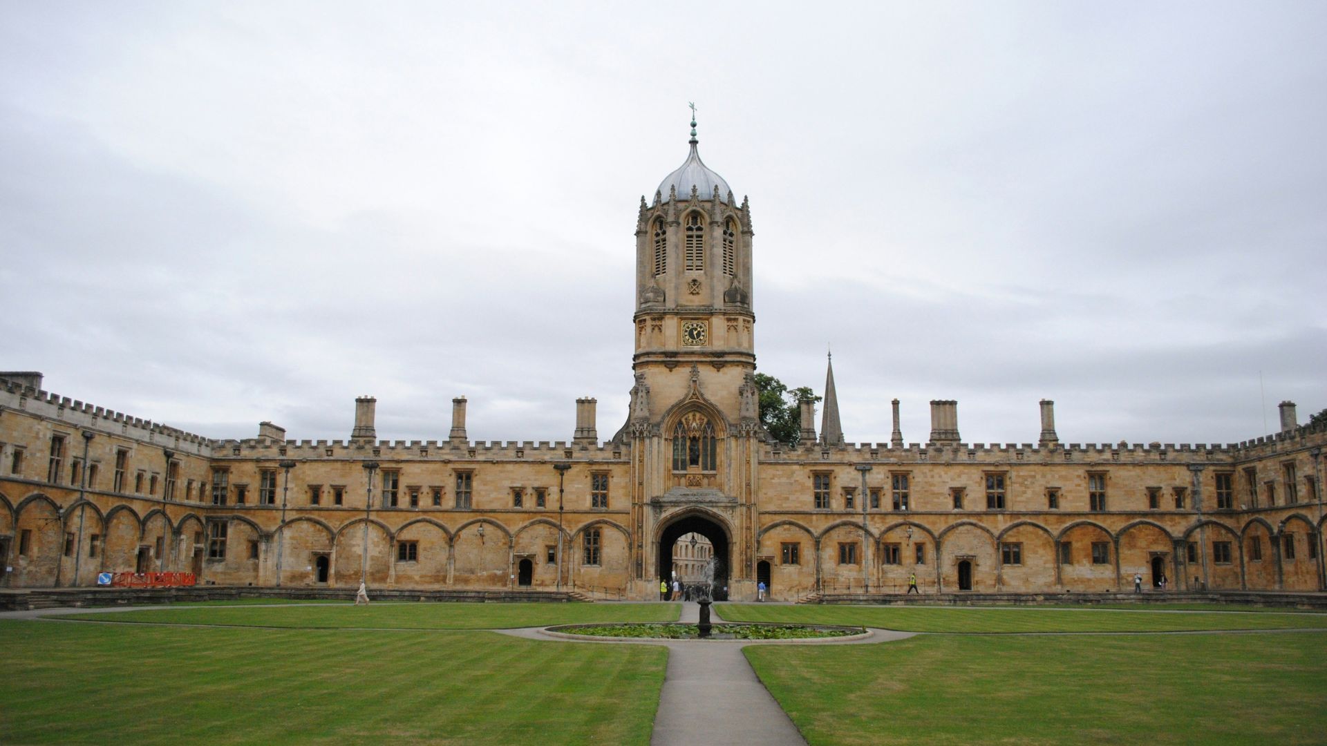Day Trips From London: Stonehenge, Windsor, Oxford & More By Train