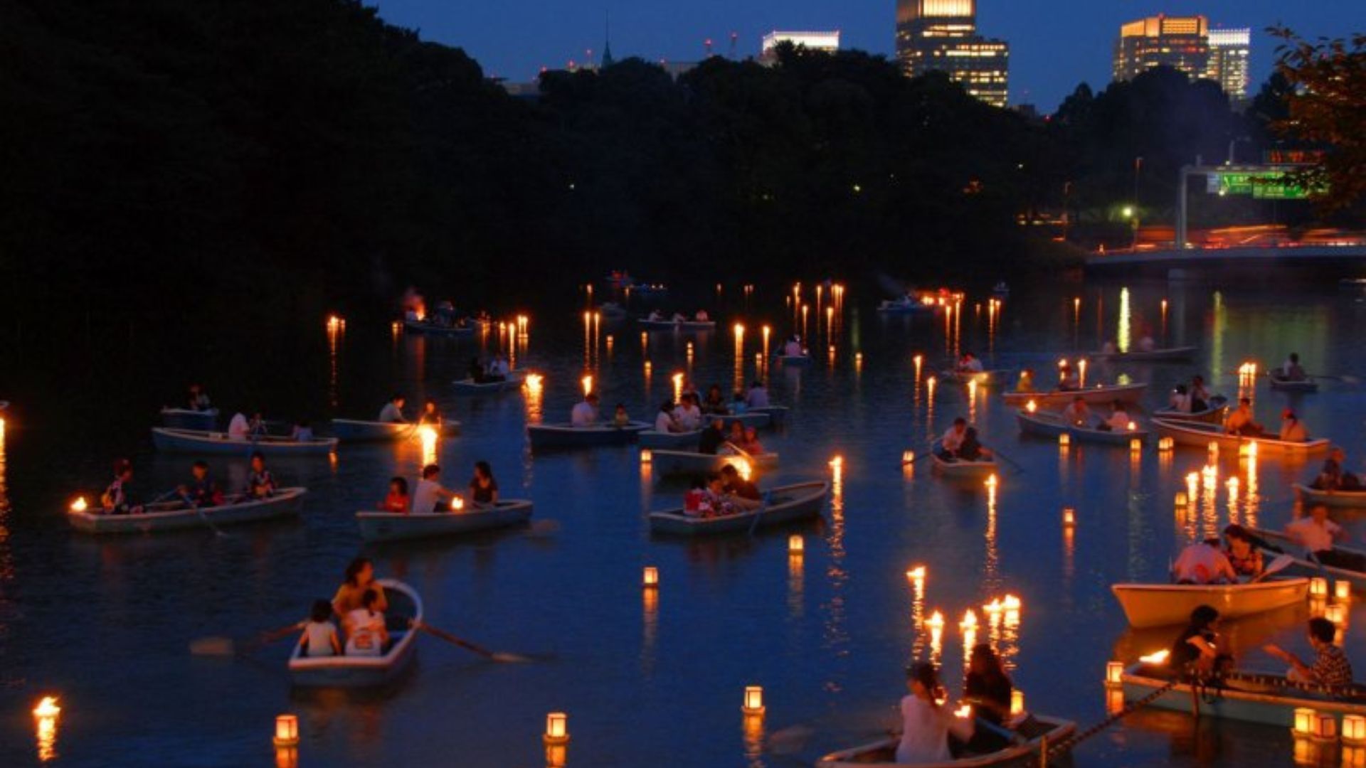 Chidorigafuchi Park Lantern Festival Tokyo