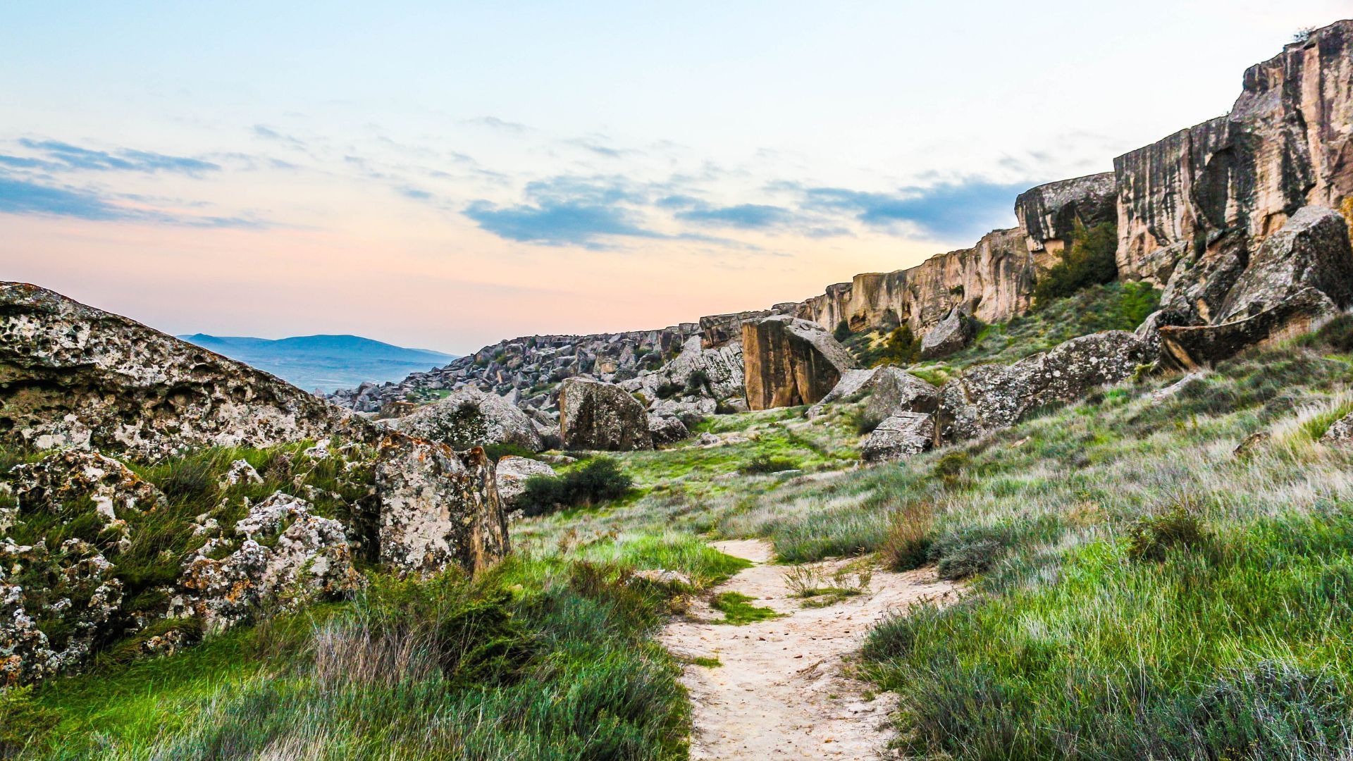 Most Beautiful places In And Around Baku You Can Visit