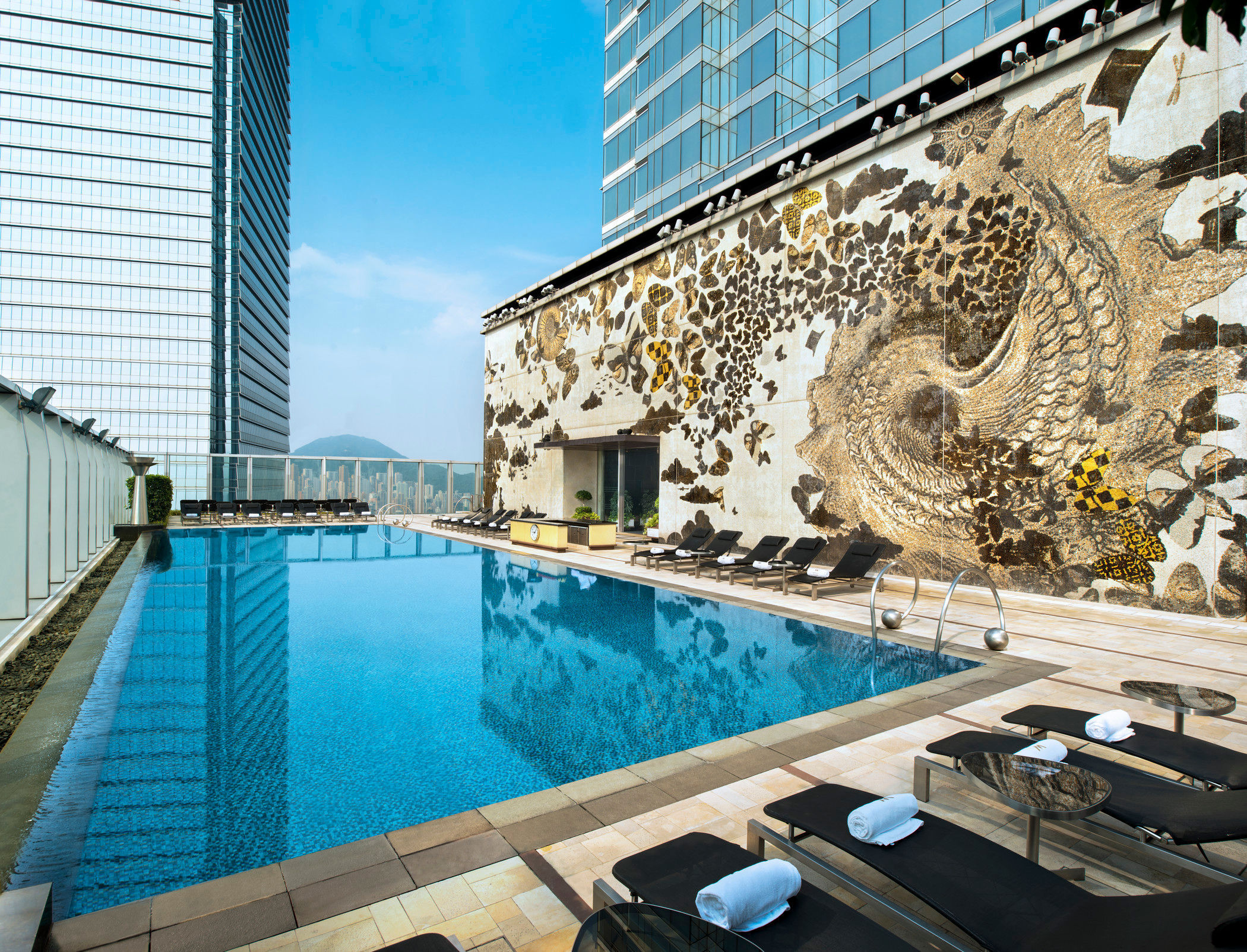 Best Luxury Staycations In Hong Kong For A Weekend Getaway