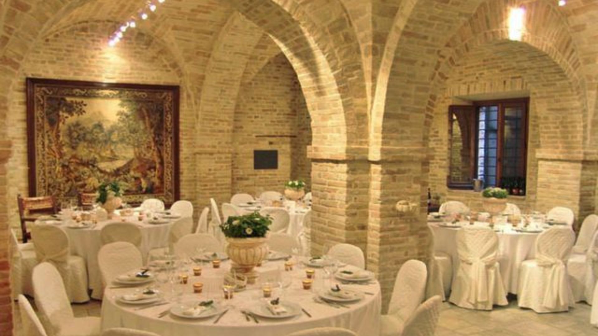 Petritoli Dinning