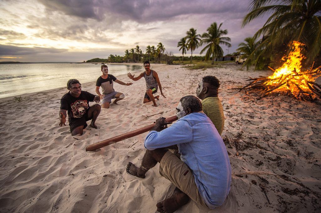 Indigenous Australian Travel Traditional aboriginal didgeridoo