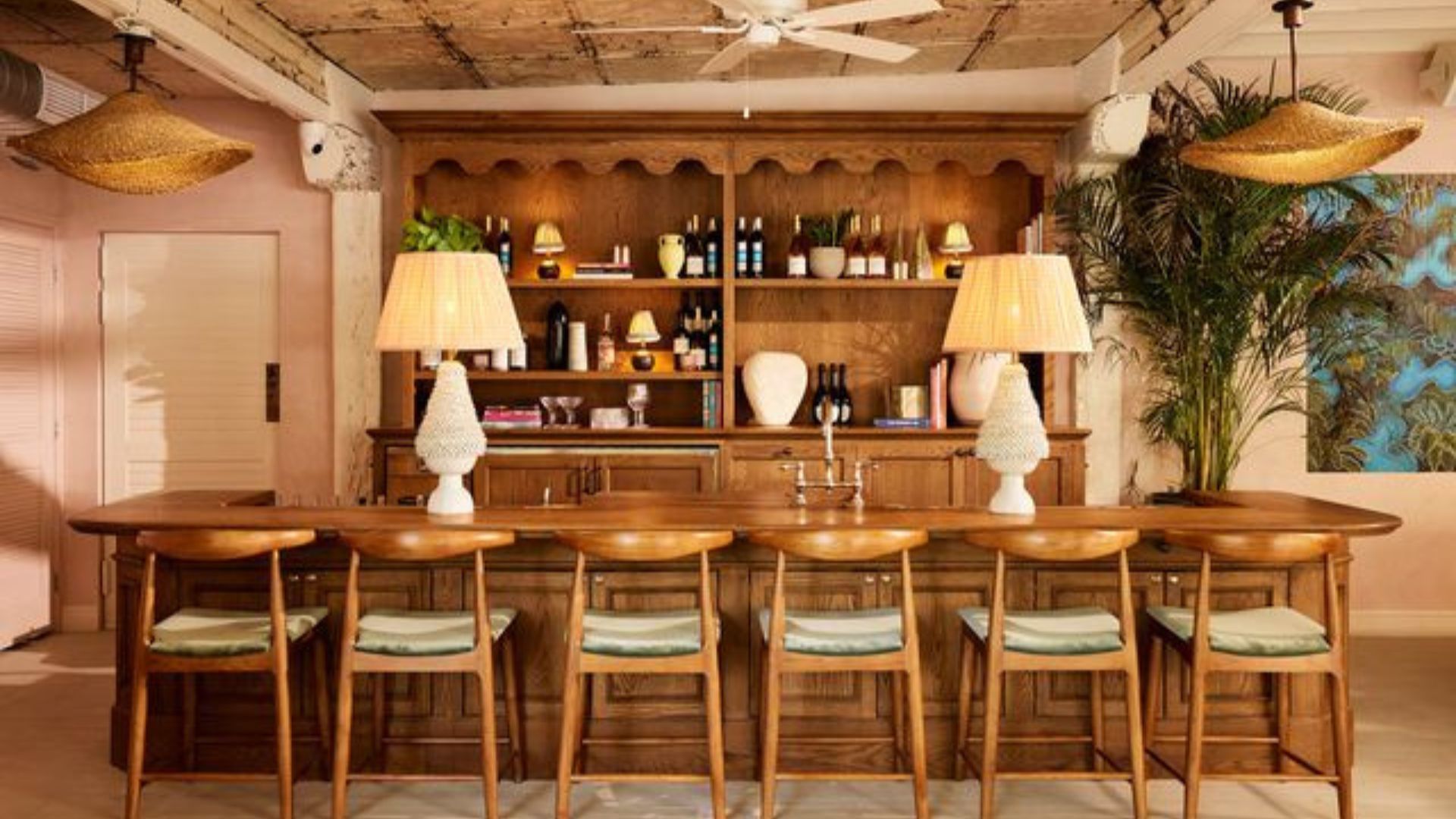 Mini bar