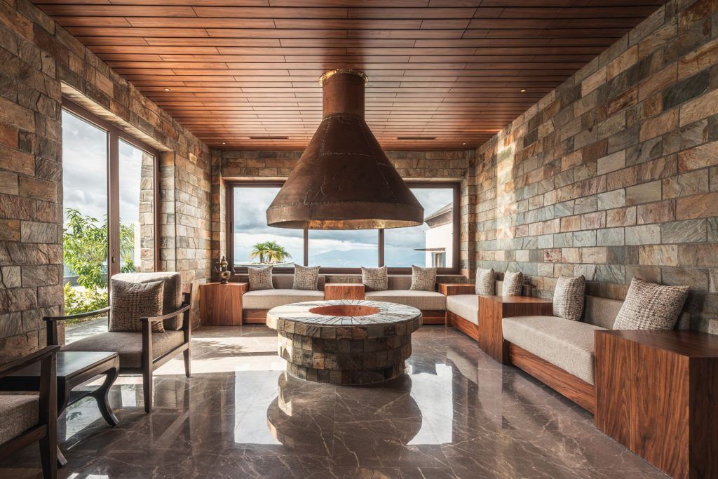 Bela Bar Interior