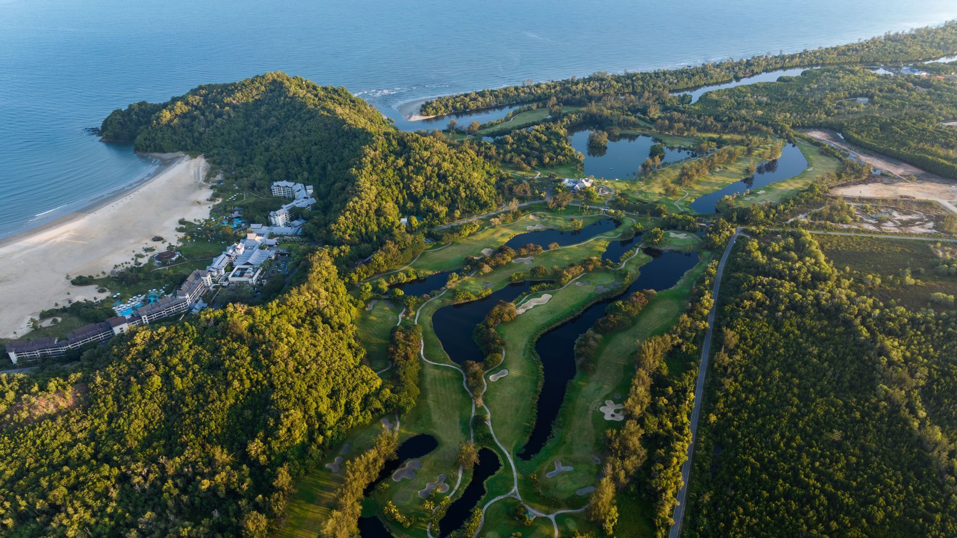 Shangri-La Rasa Ria, Kota Kinabalu Offers Paradise in Borneo