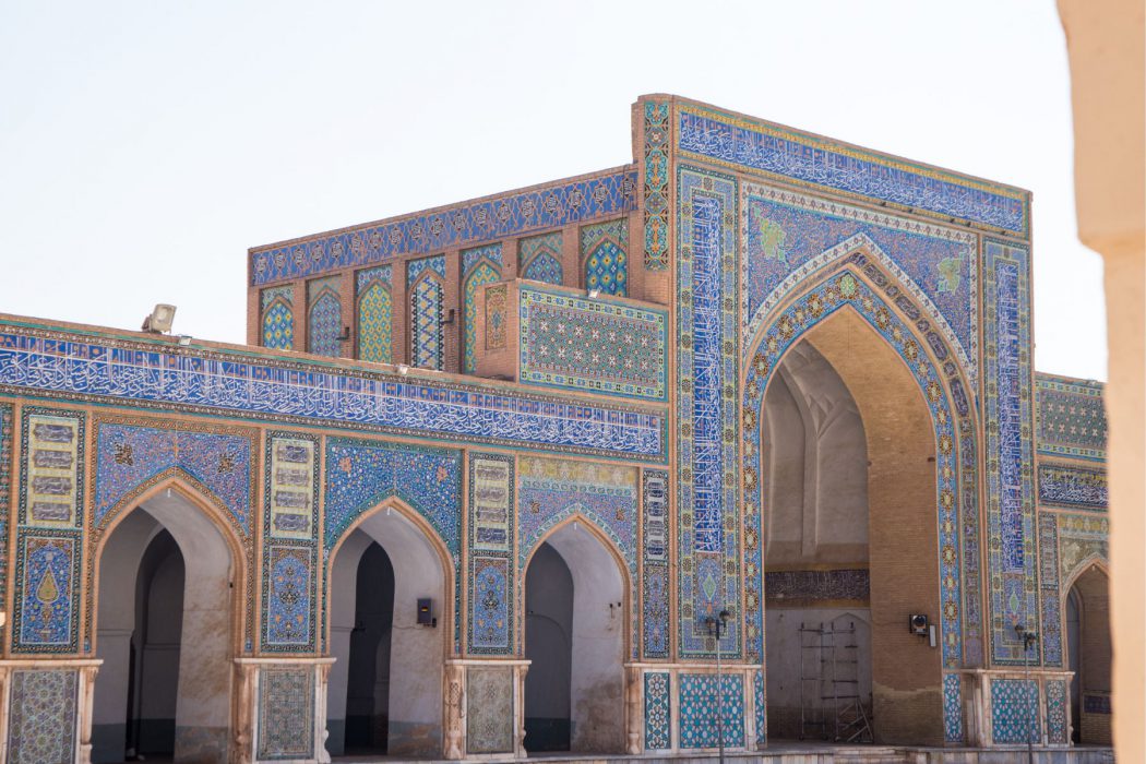 Afghanistan tour guide Fatima Haidari : Blue mosque and towers of Herat, Afghanistan