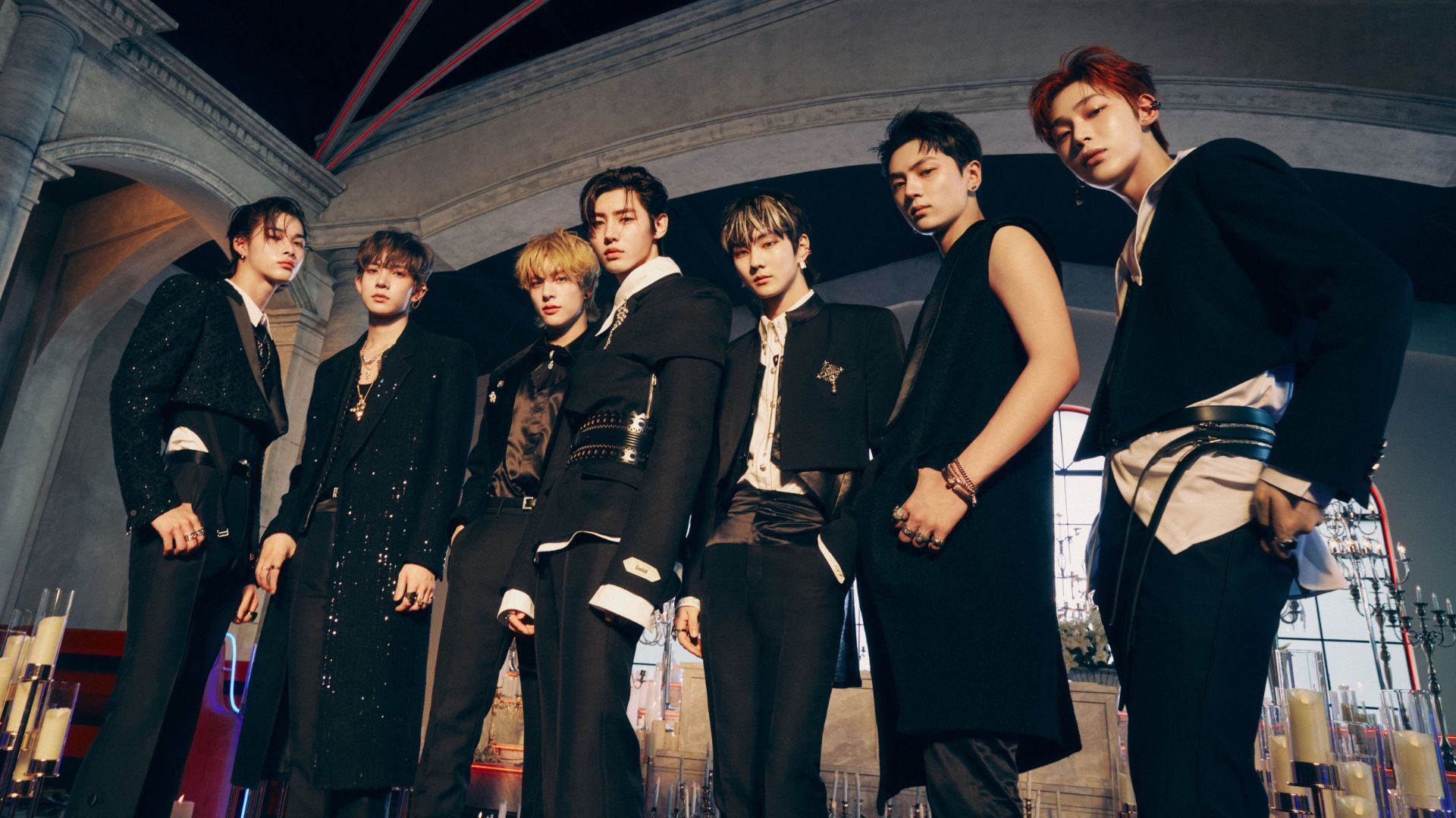 ENHYPEN's “DARK BLOOD” Re-Enters Billboard 200 + Becomes Their 1st Album To  Chart For 9 Weeks