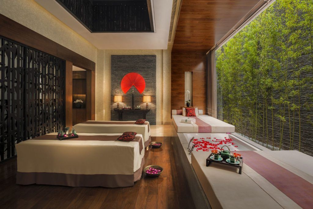 Royal Treatment Room