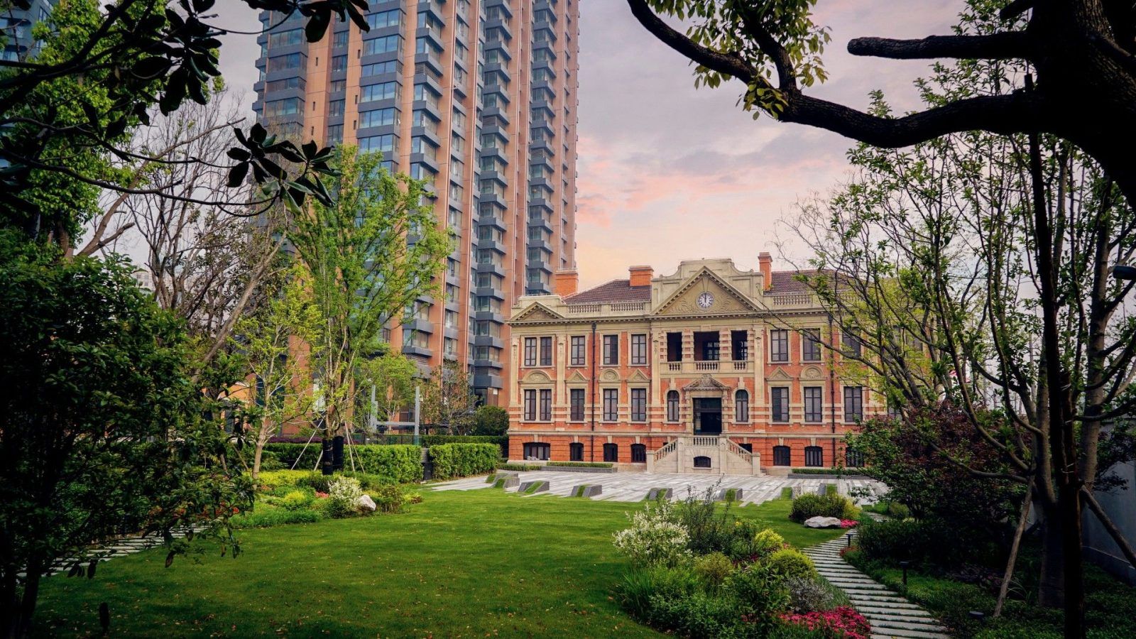 A Stay at Bulgari Hotel Shanghai is the Most Luxurious Way to Ease Back ...