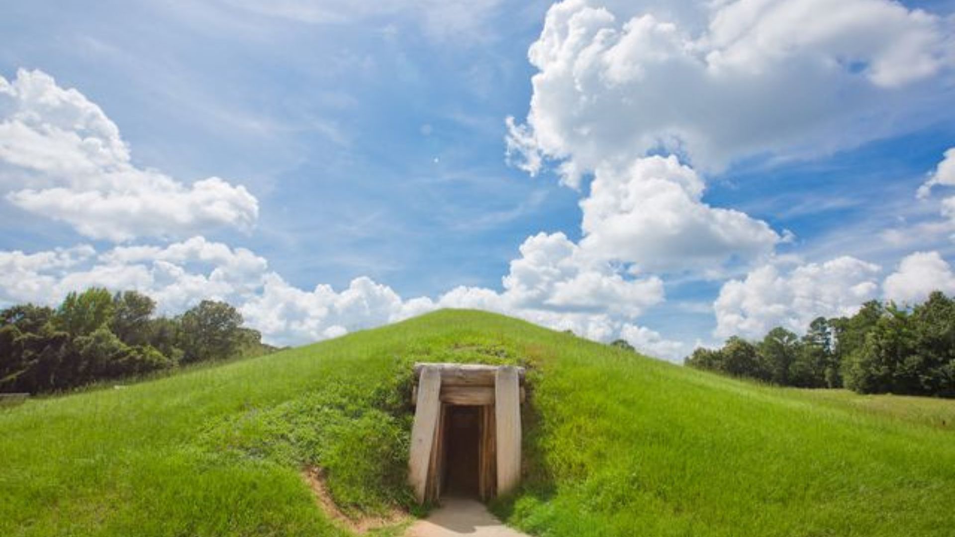 Ocmulgee National Monument Earth Lodge