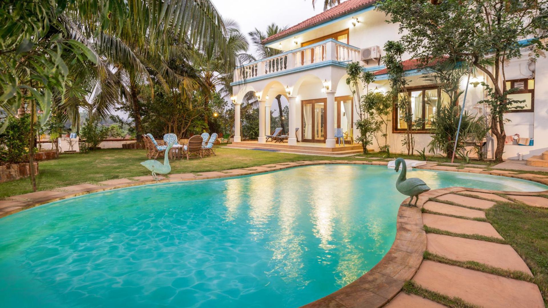 pool villa