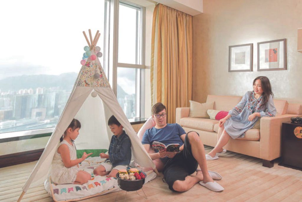 Four Seasons Hotel Hong Kong