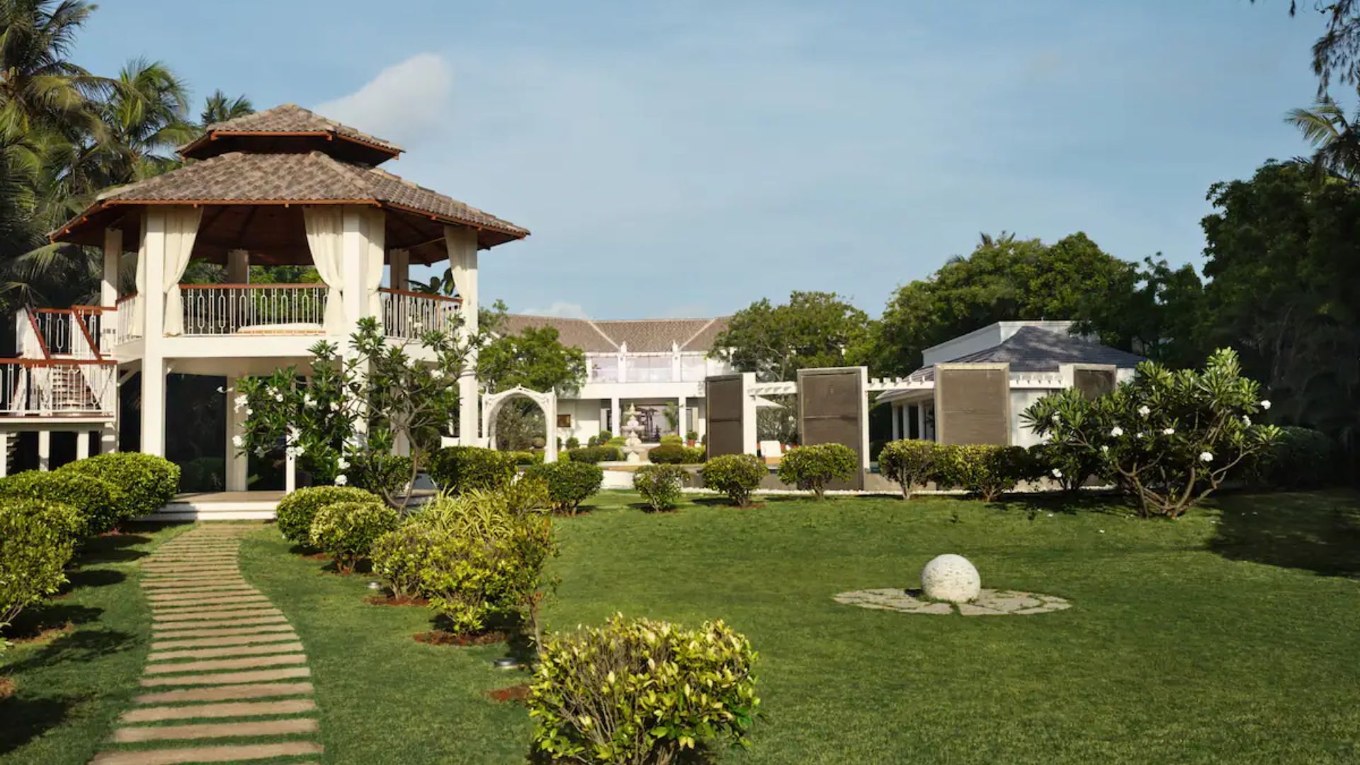 Jahnavi Kapoor family home