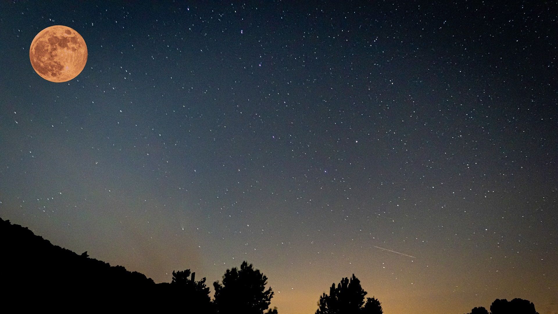 Strawberry Moon Planetary alignment