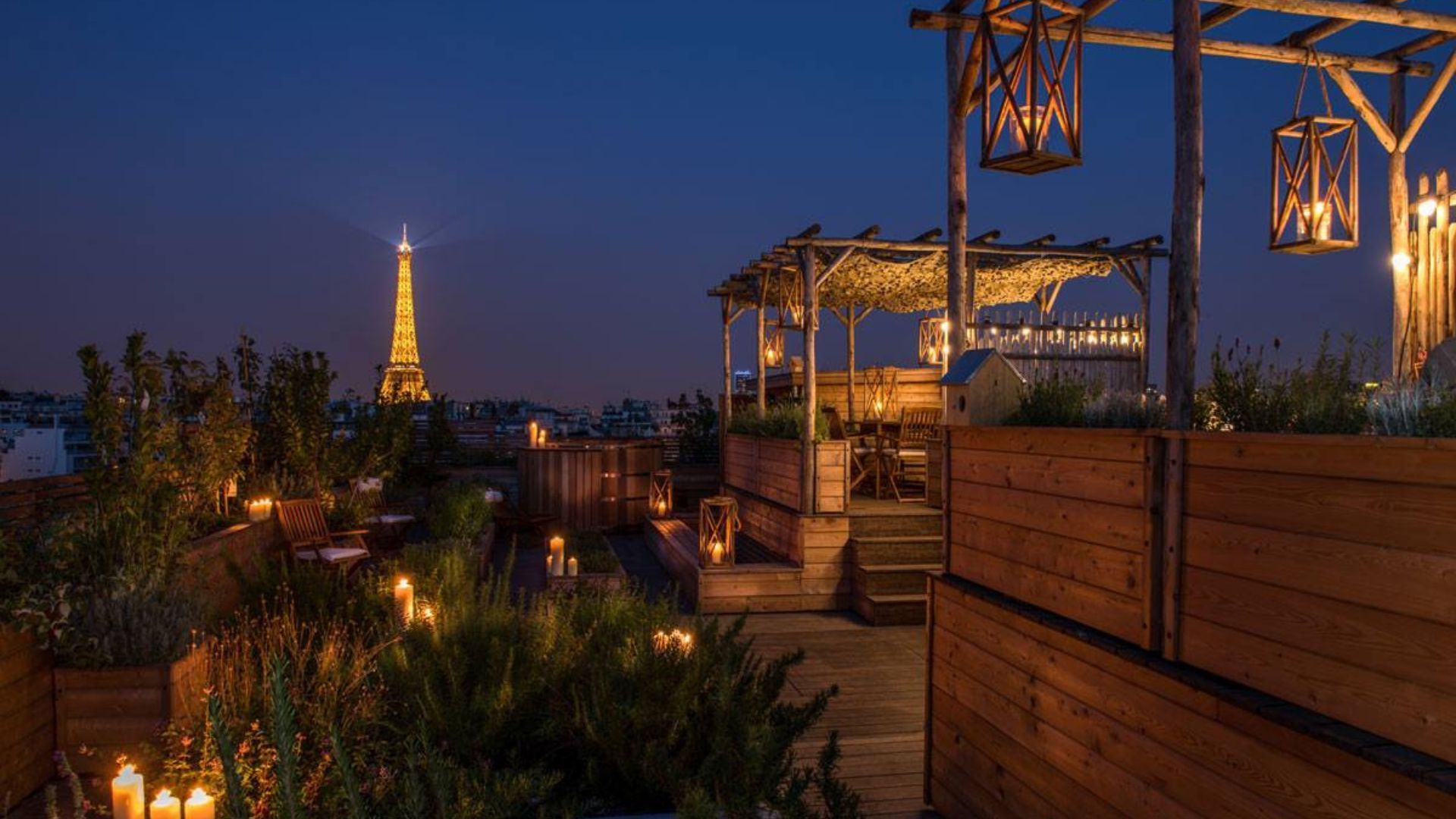 hotels with eiffel tower view