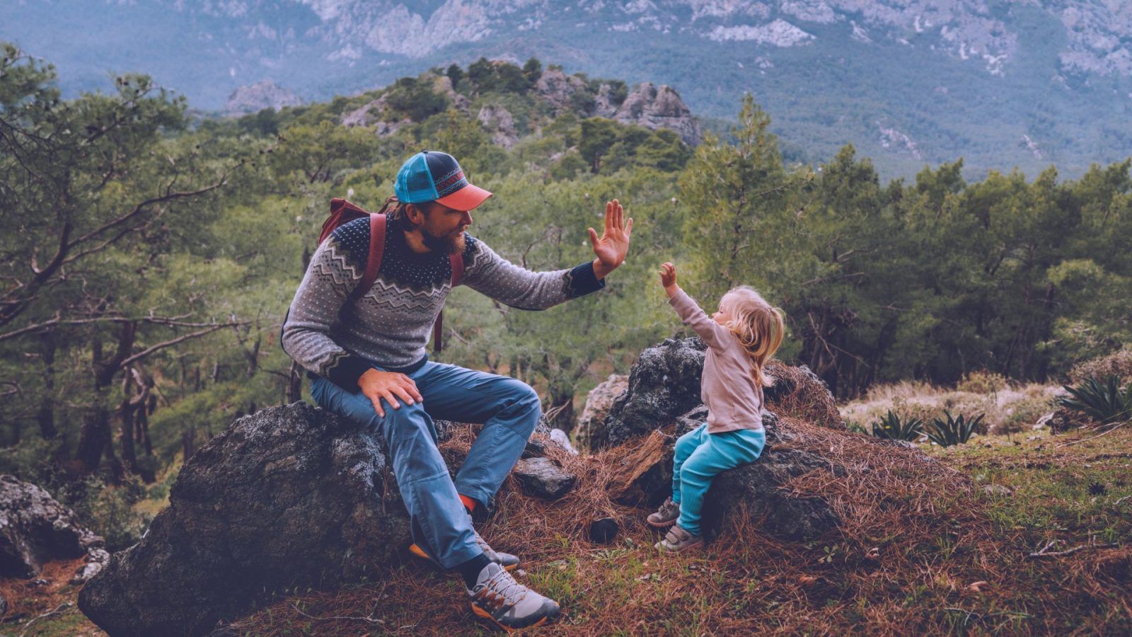 Tech, Trek, And Beyond: Best Father’s Day Gifts For Dads Who Love Travelling