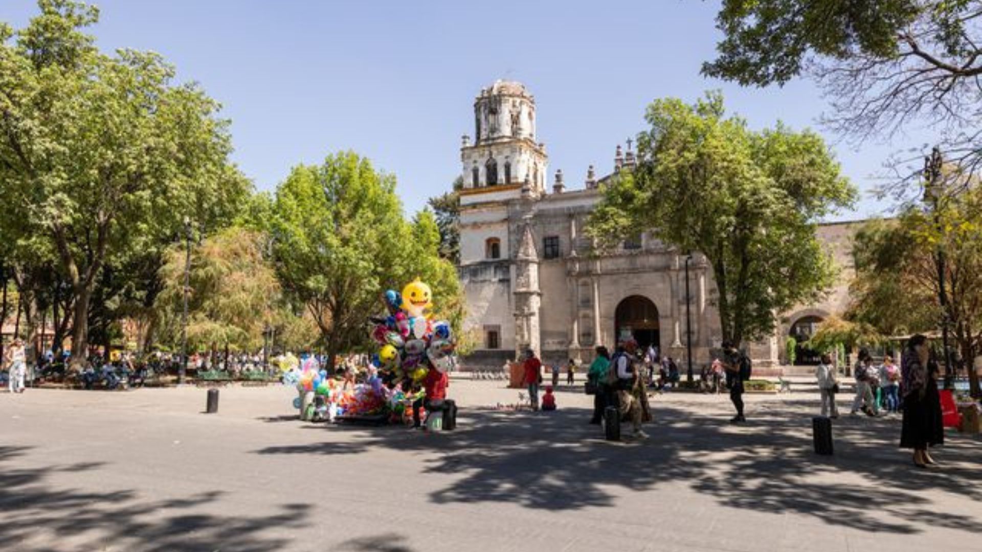 Plaza in Coyacan, Mexico City
