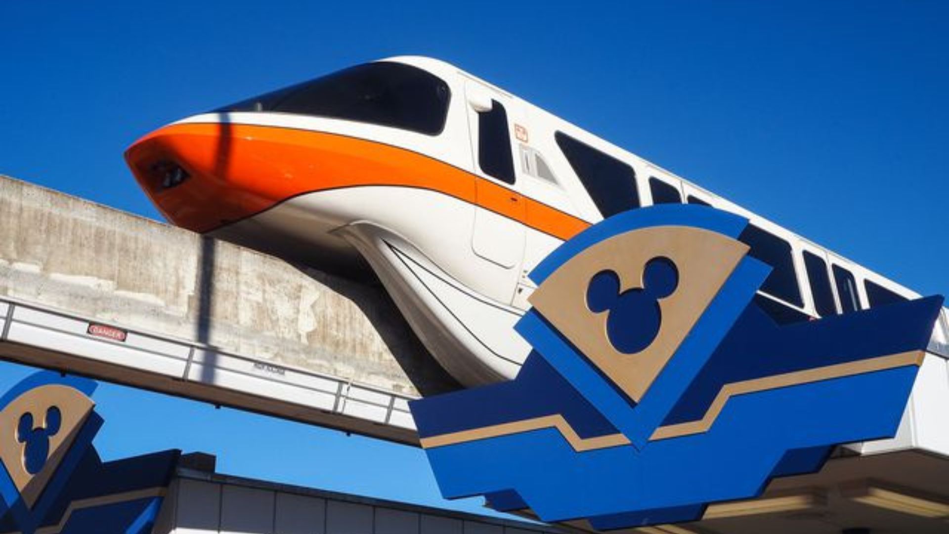 Disney world Tram