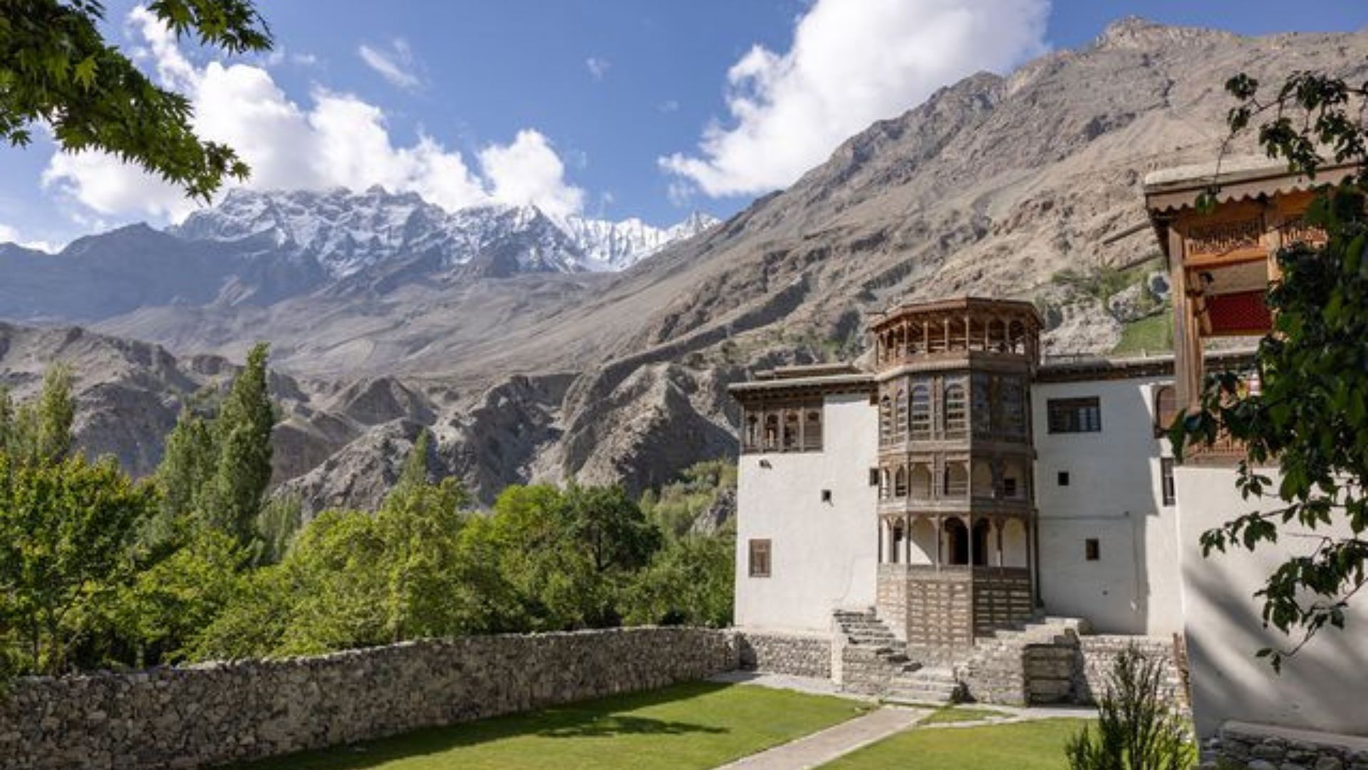 Serena Khaplu Palace hotel