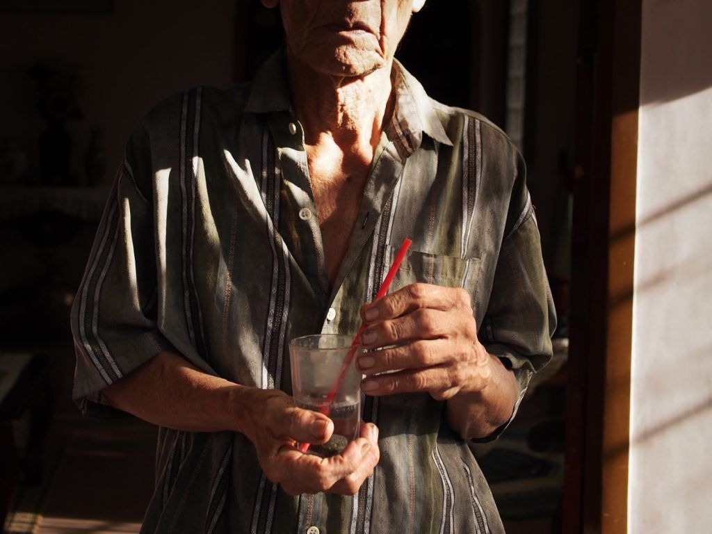 A bolo-bolo healer, Enrique Bonatsita