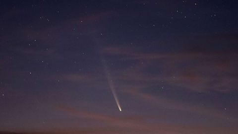 See The Year’s Brightest Comet, A Supermoon, &amp; 2 Meteor Showers In October's Night Sky