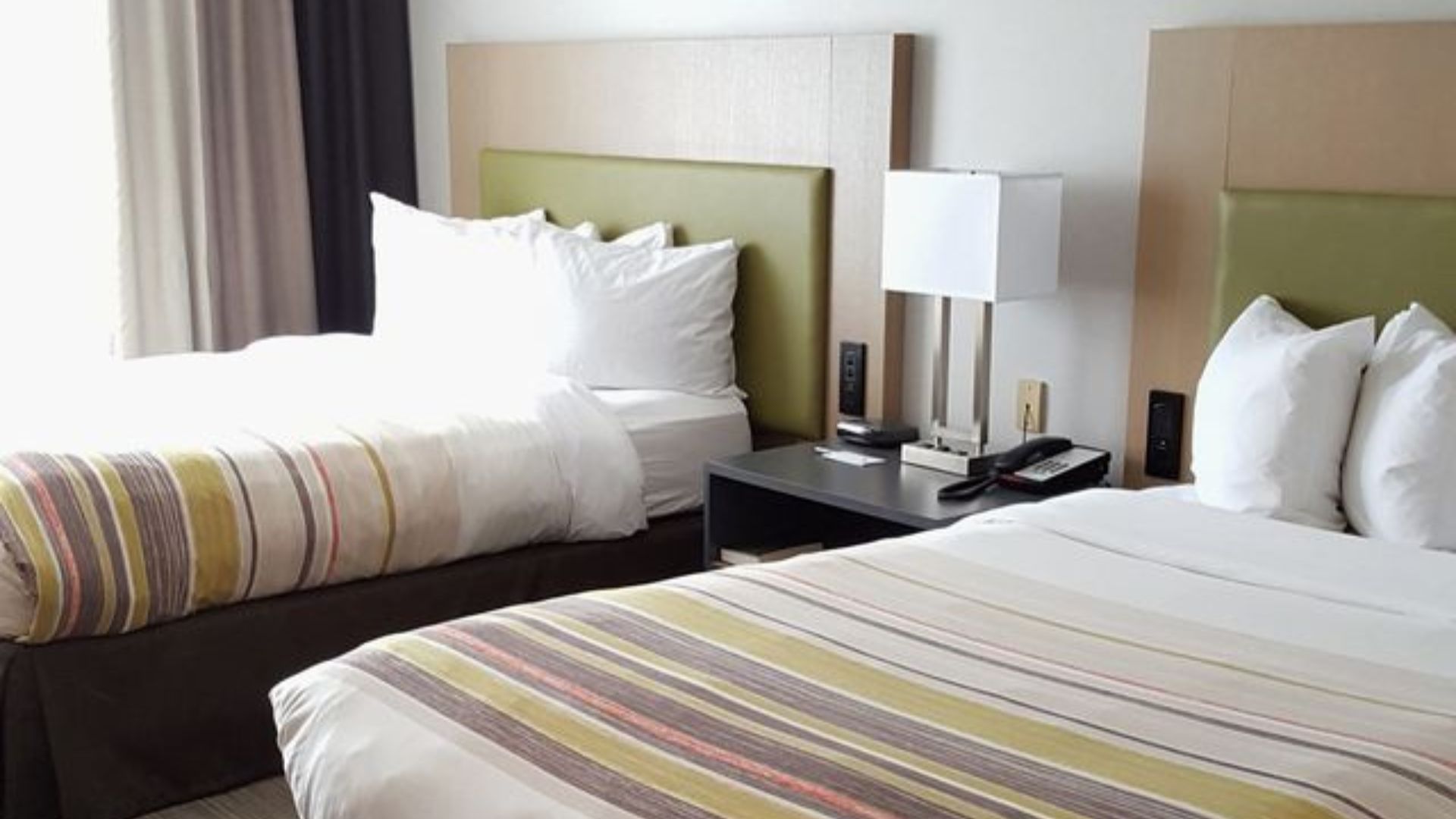 Guest room in Country Inn