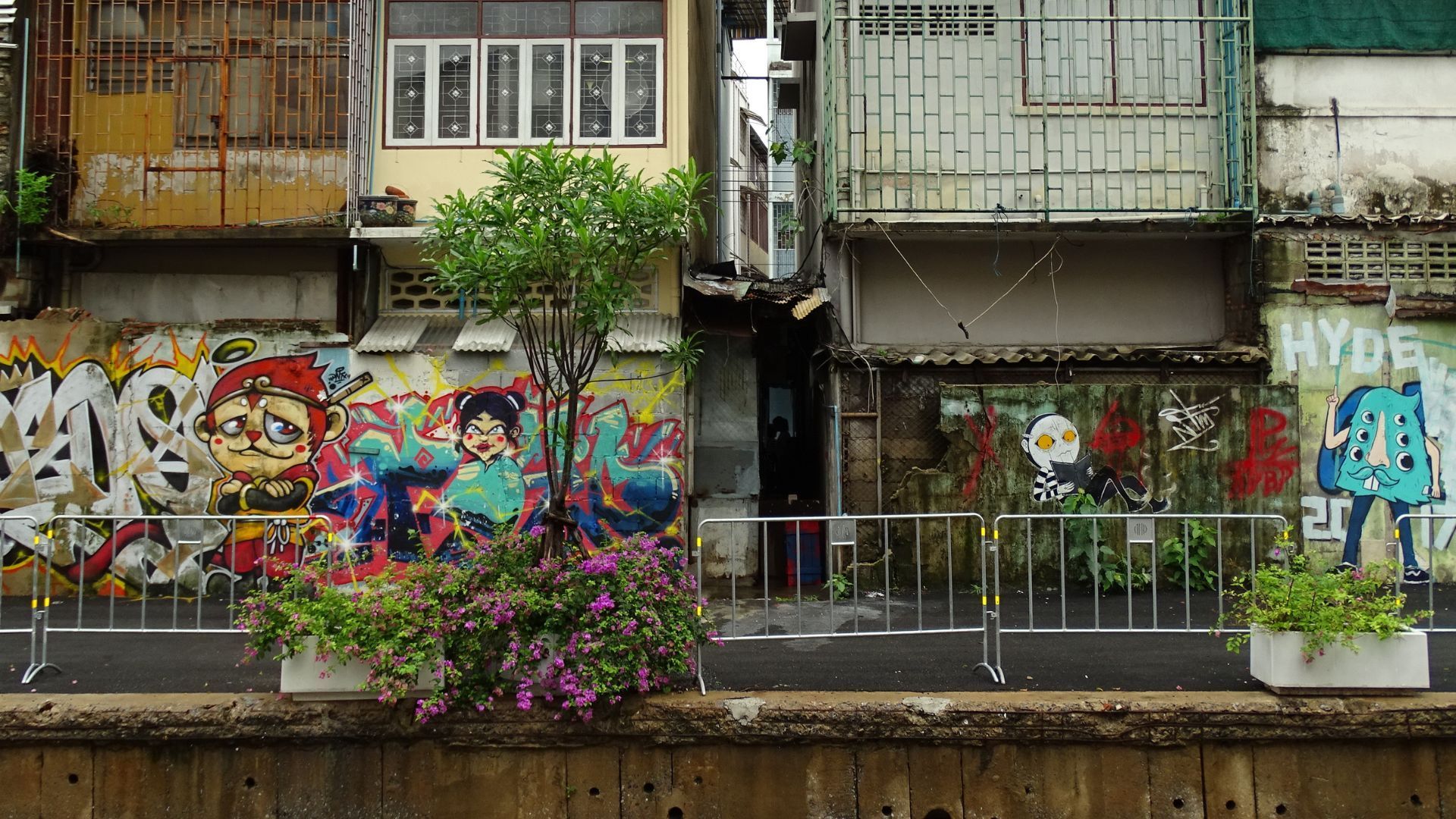 Chinatown graffiti