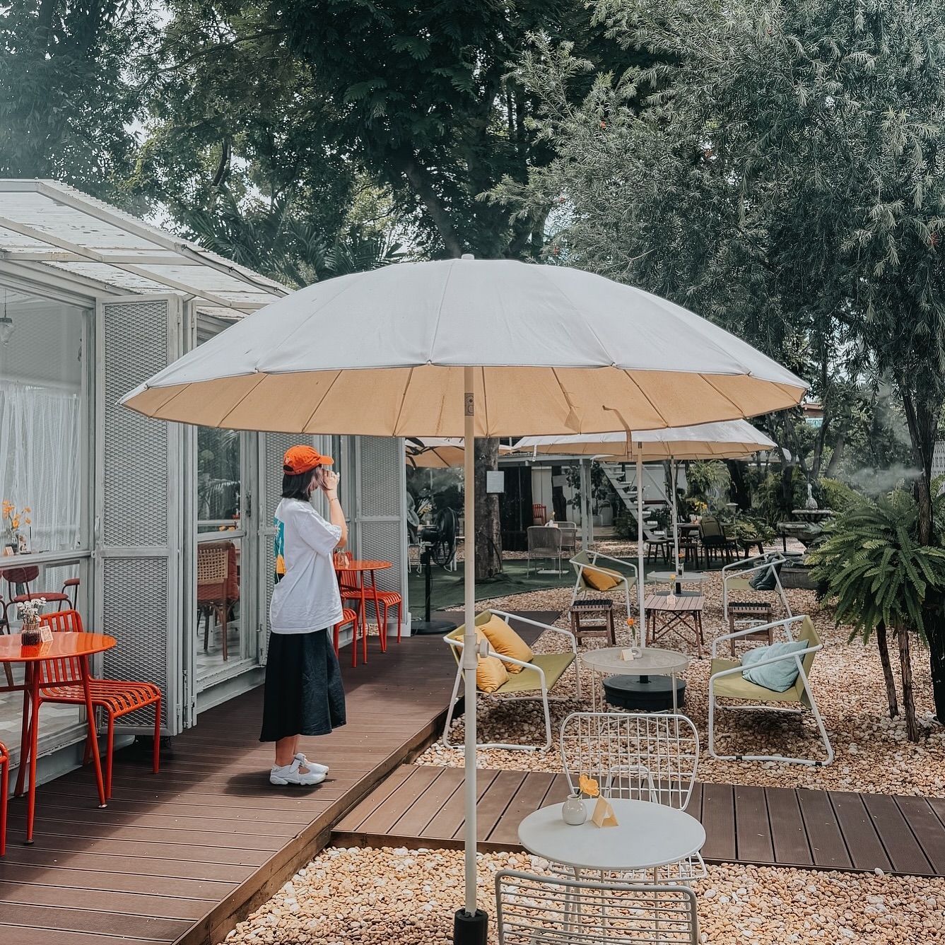 outdoor cafes bangkok