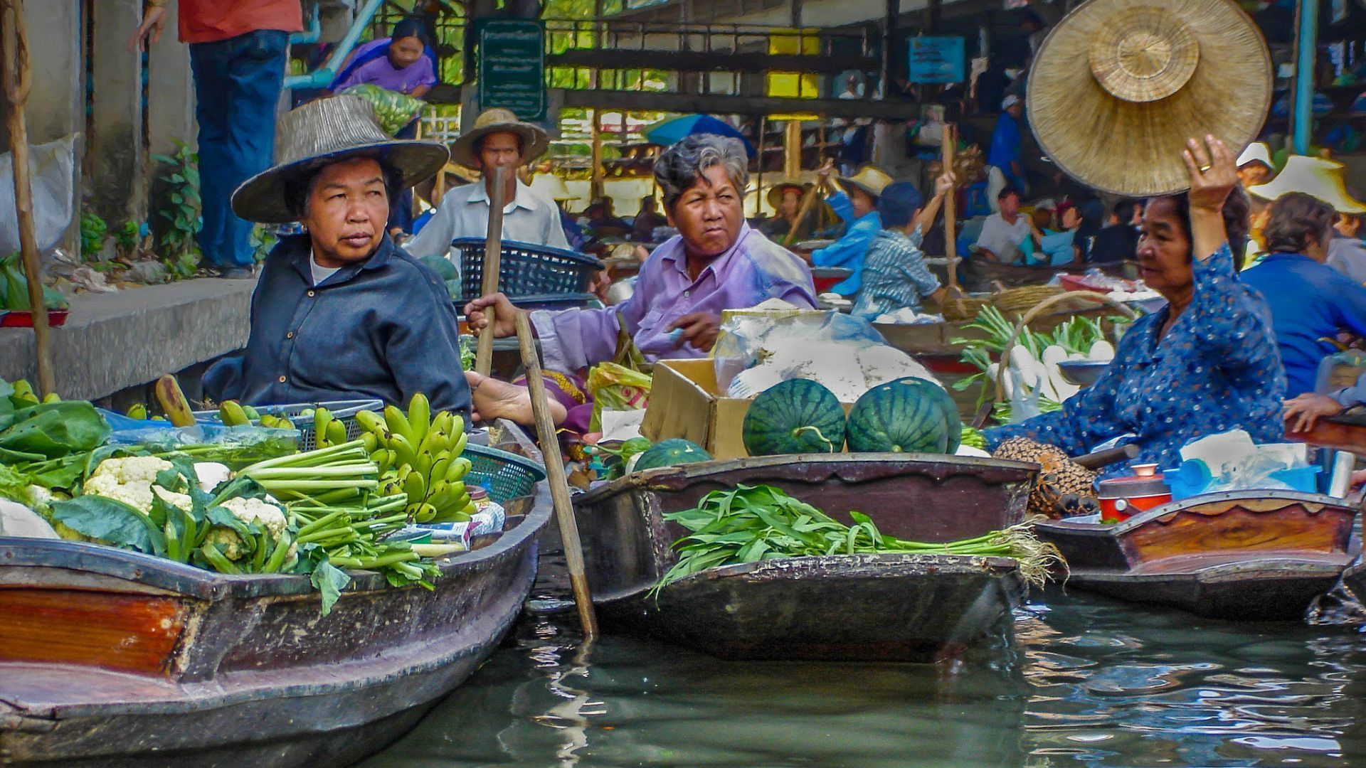 Damnoen Saduak Floating Market