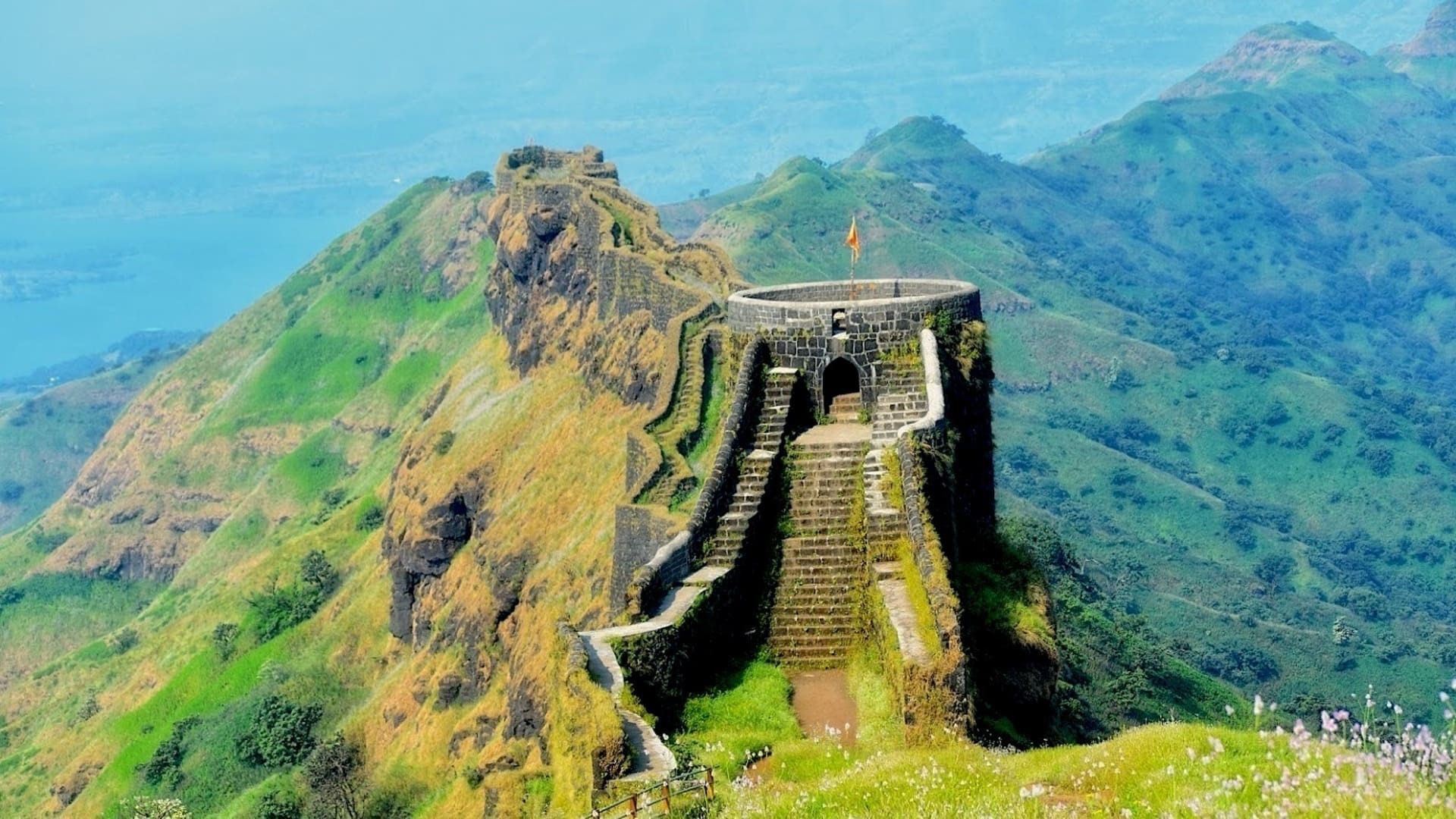 tourist places in Maharashtra