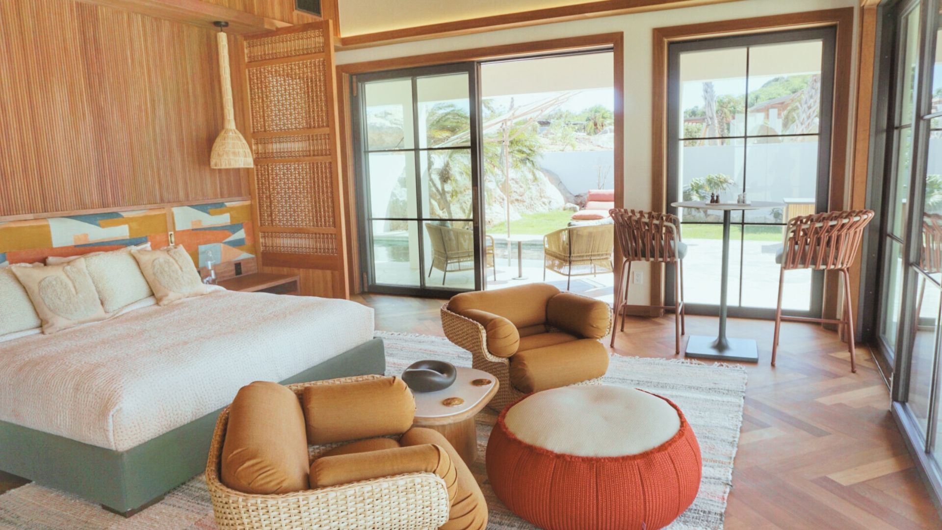 Suite Inside Cape Stout