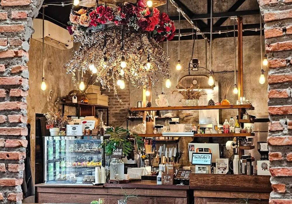 Rawvaela Cafe