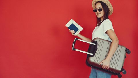 Travel Lighter And Faster – Buy The Best Carry-On Luggage For Hassle-Free Trips