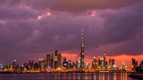 Your Essential Etiquette Guide To What Not To Do In Dubai