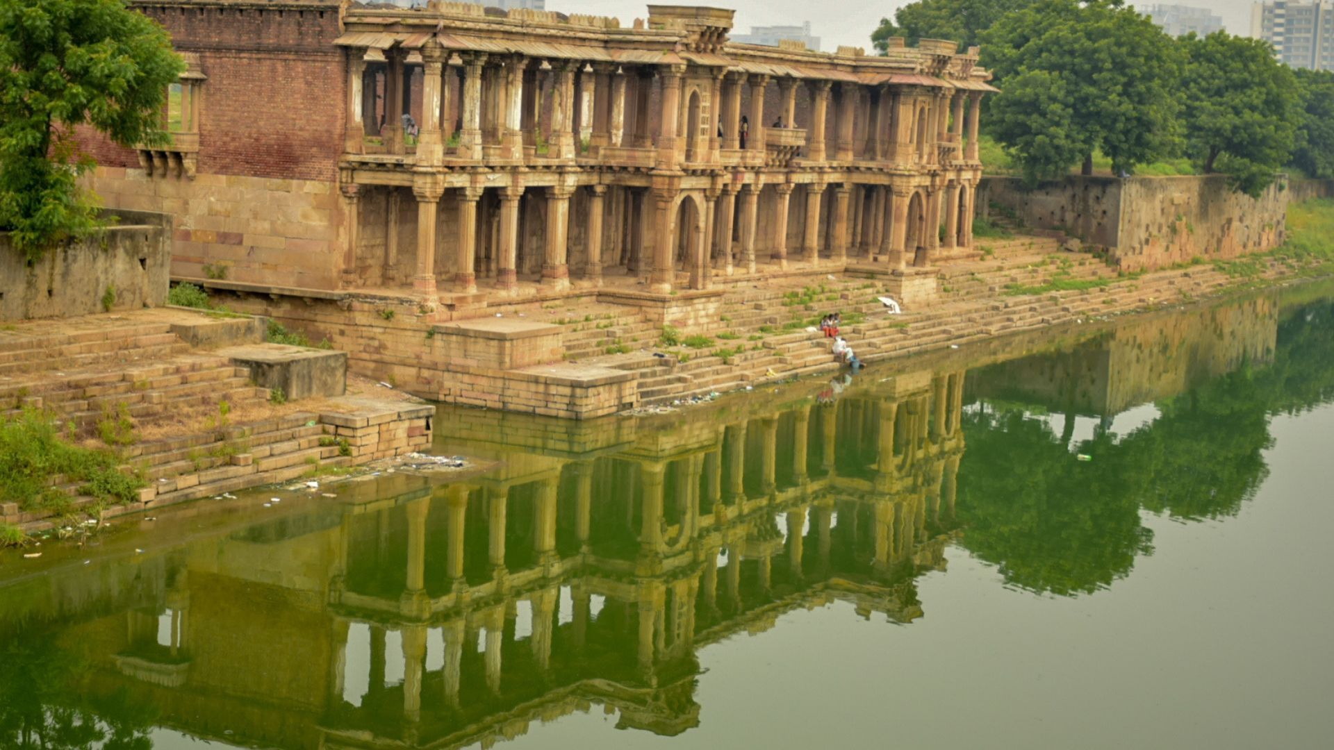 historical places in ahmedabad