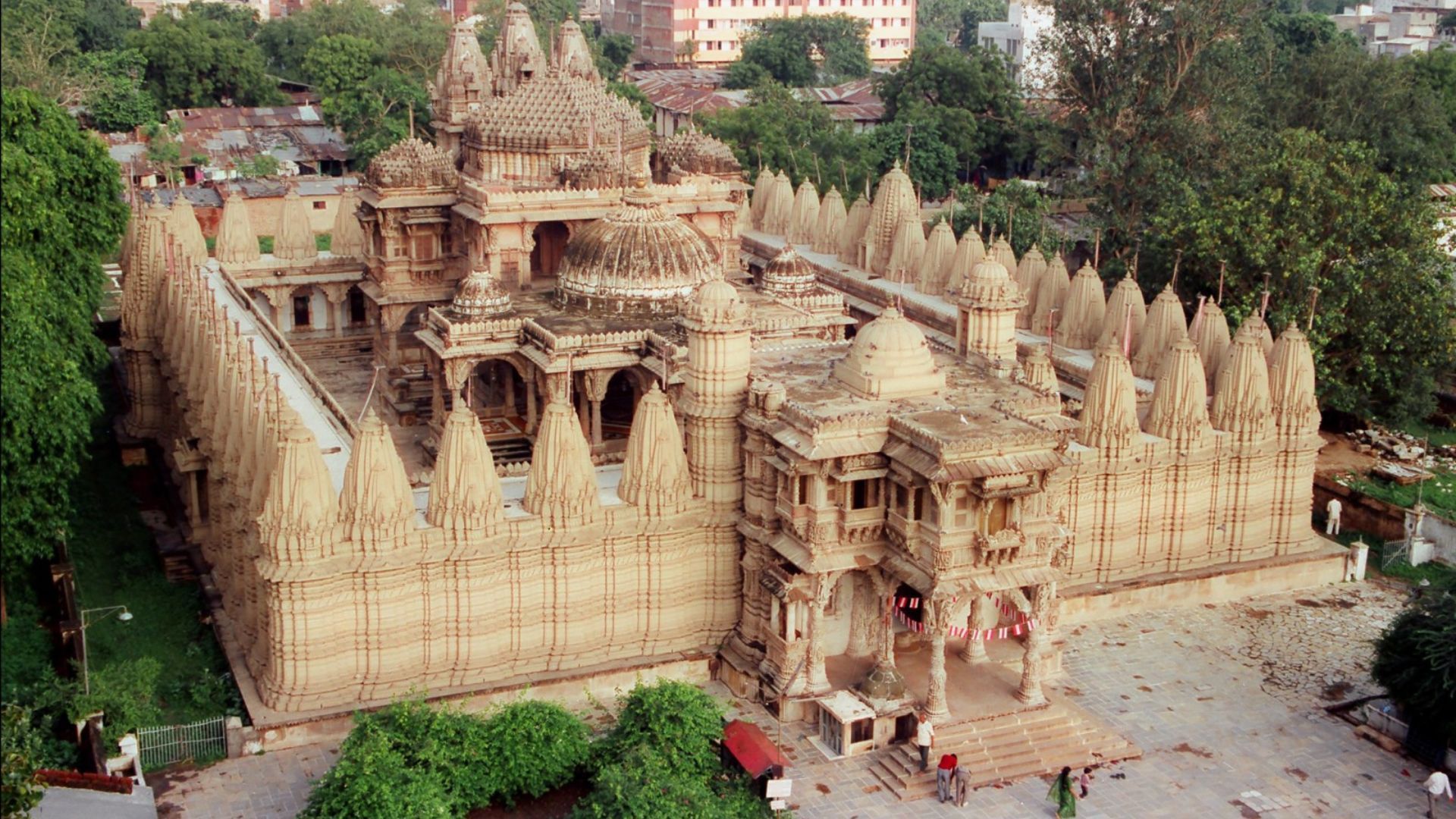 historical places in ahmedabad