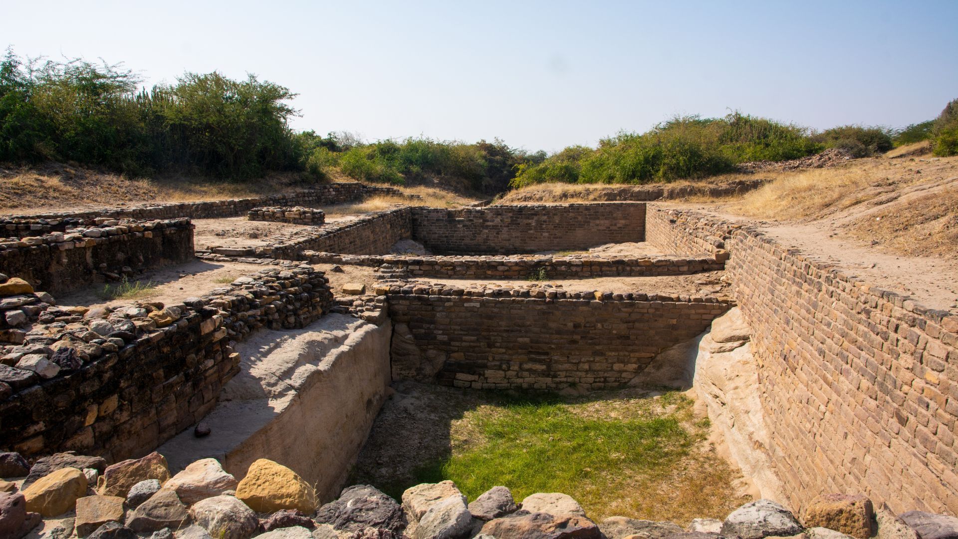 historical places in ahmedabad