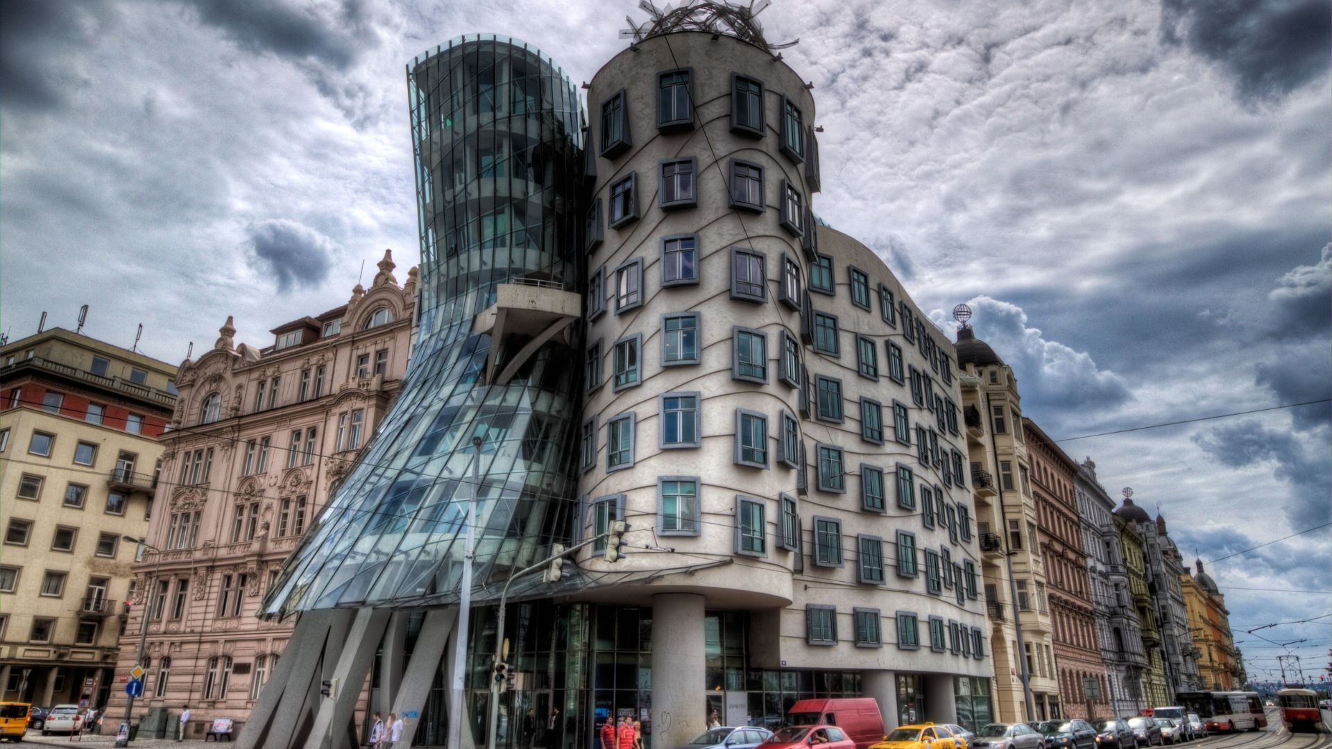 Dancing House